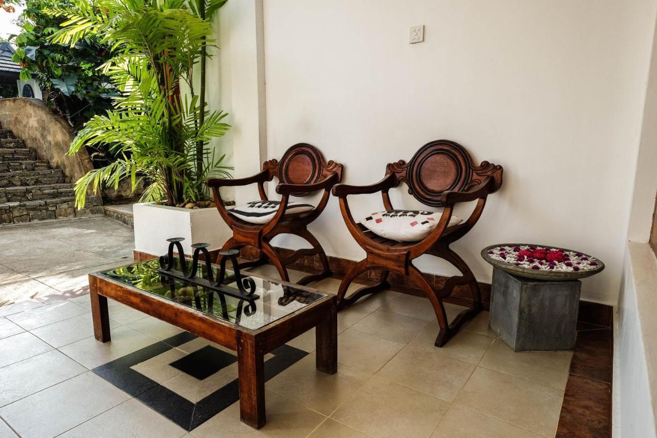 Elegant Hotel Κάντι Εξωτερικό φωτογραφία