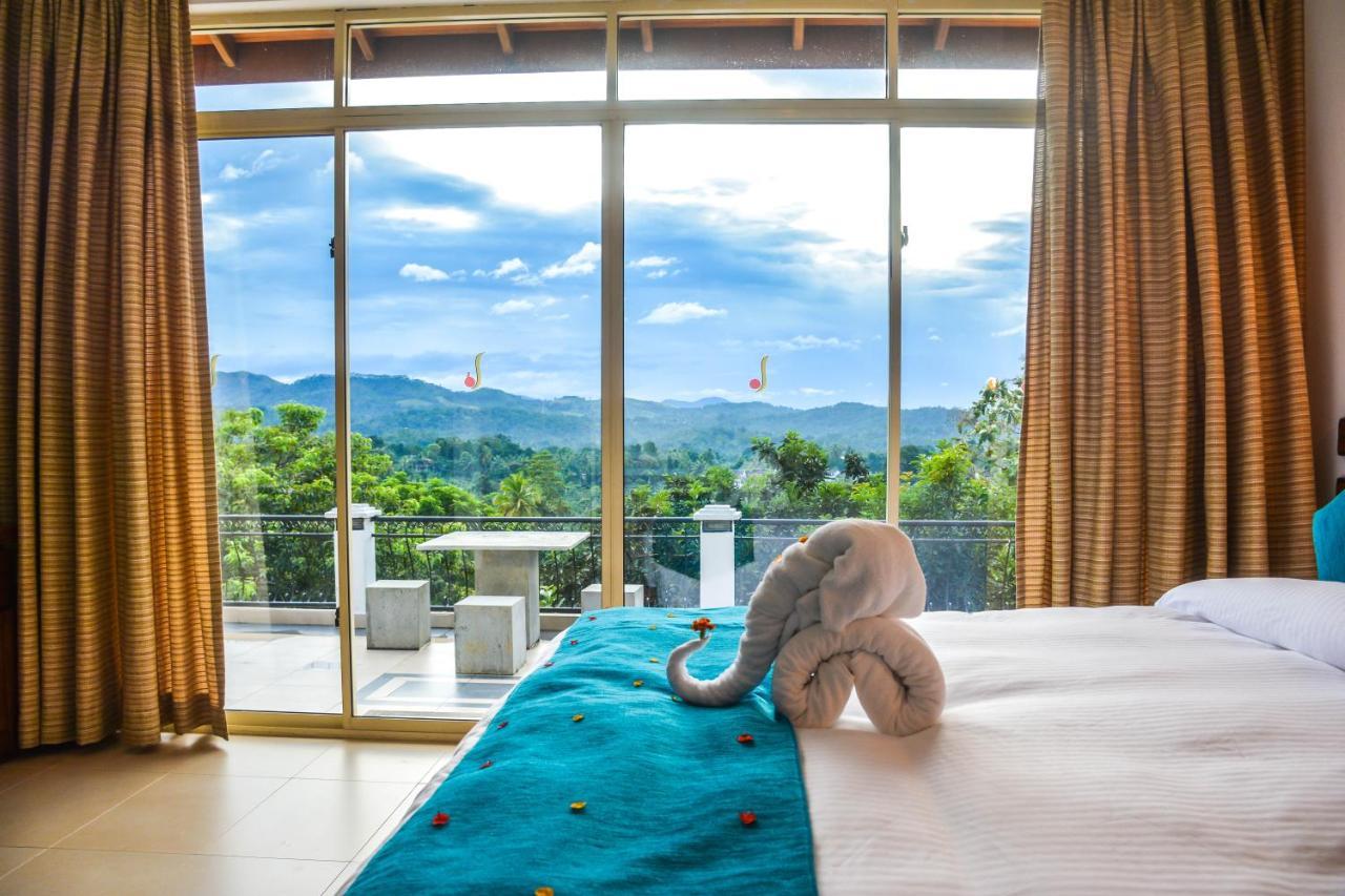Elegant Hotel Κάντι Εξωτερικό φωτογραφία