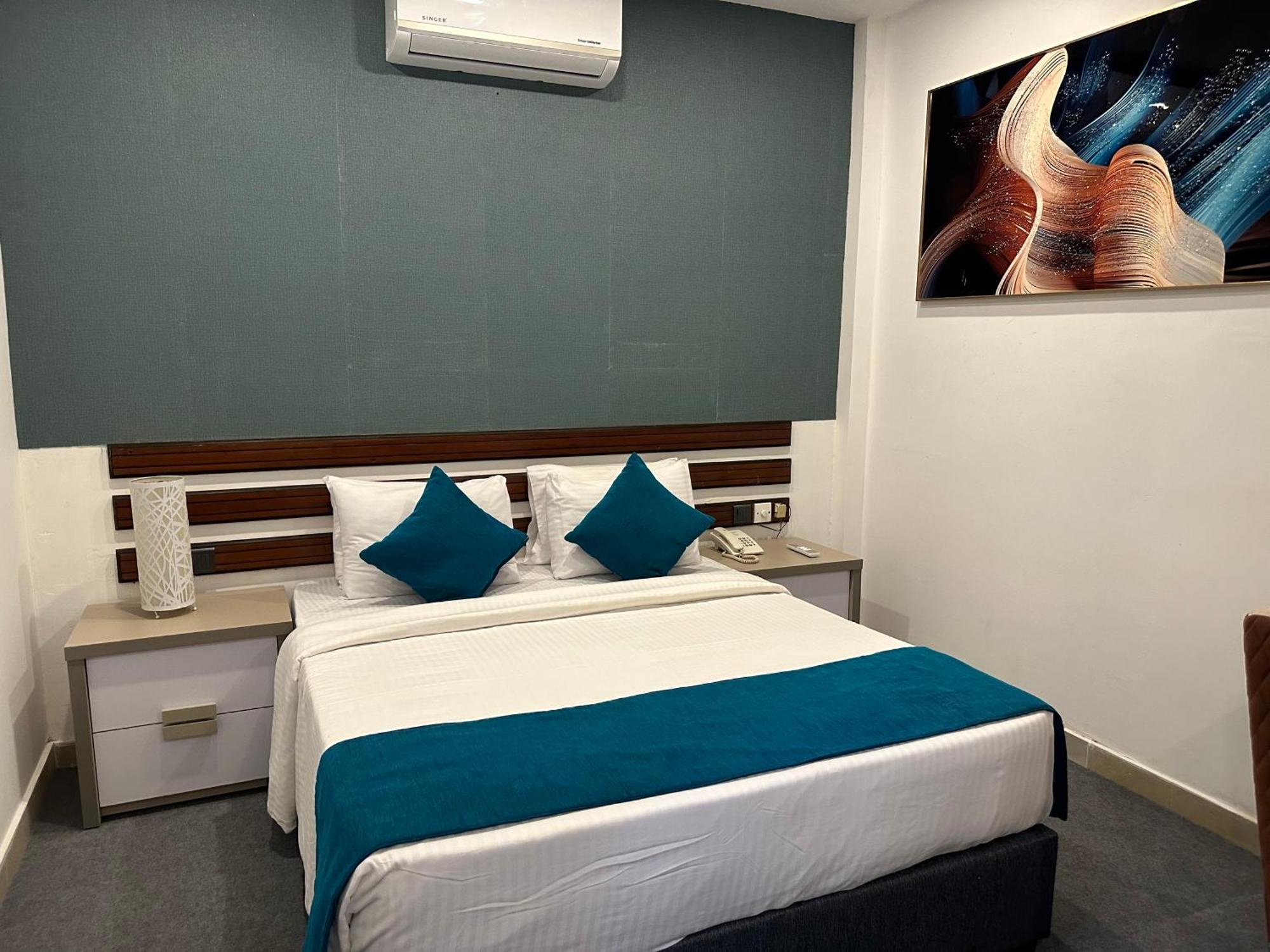Elegant Hotel Κάντι Εξωτερικό φωτογραφία