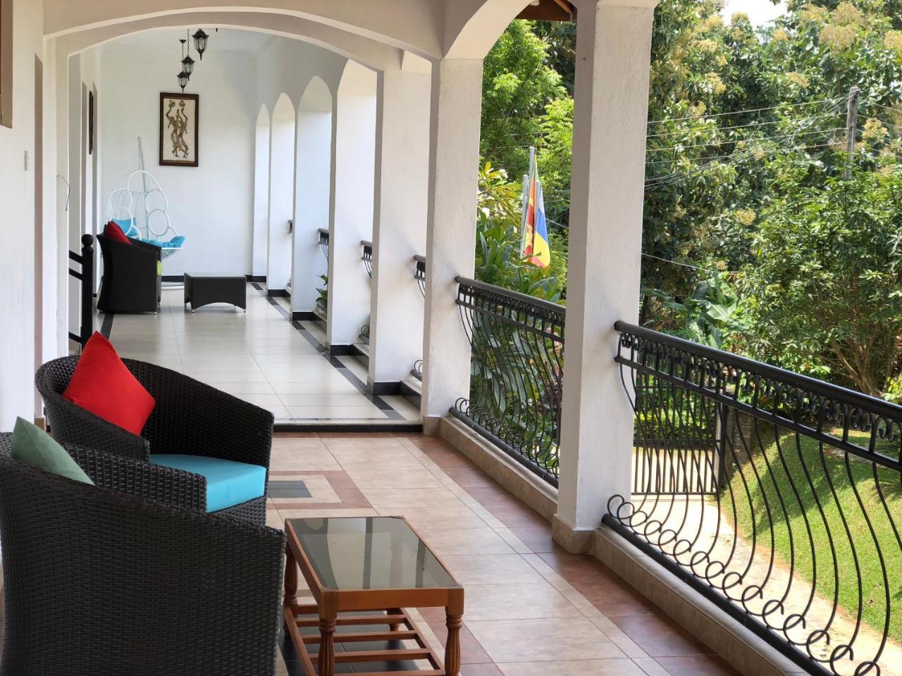 Elegant Hotel Κάντι Εξωτερικό φωτογραφία
