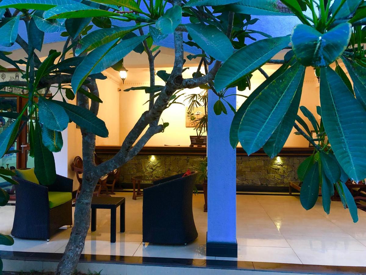 Elegant Hotel Κάντι Εξωτερικό φωτογραφία